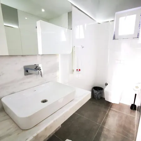 Spectacular With Private Pool In Antalya فندق بيليك